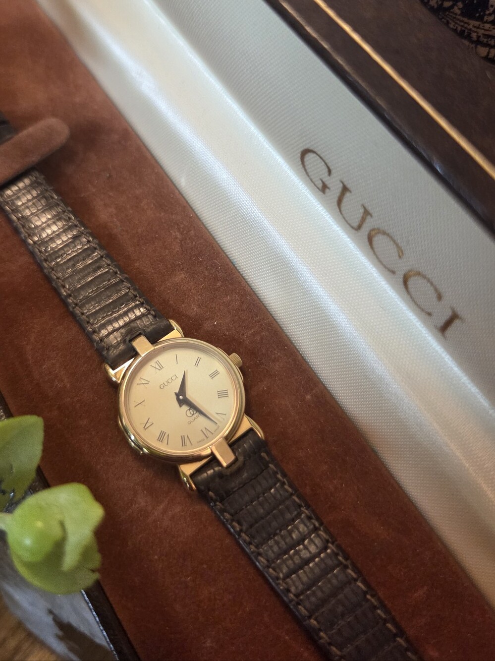 Gorgeous Ladies Vintage Gucci Watch In The Original Box- Prestine Condition - Picture 3 of 8